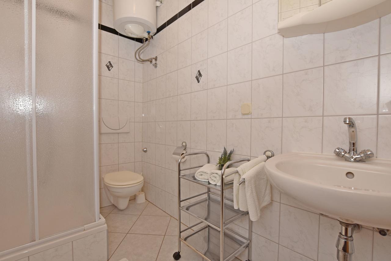 Apartment Angelina Brela Zewnętrze zdjęcie