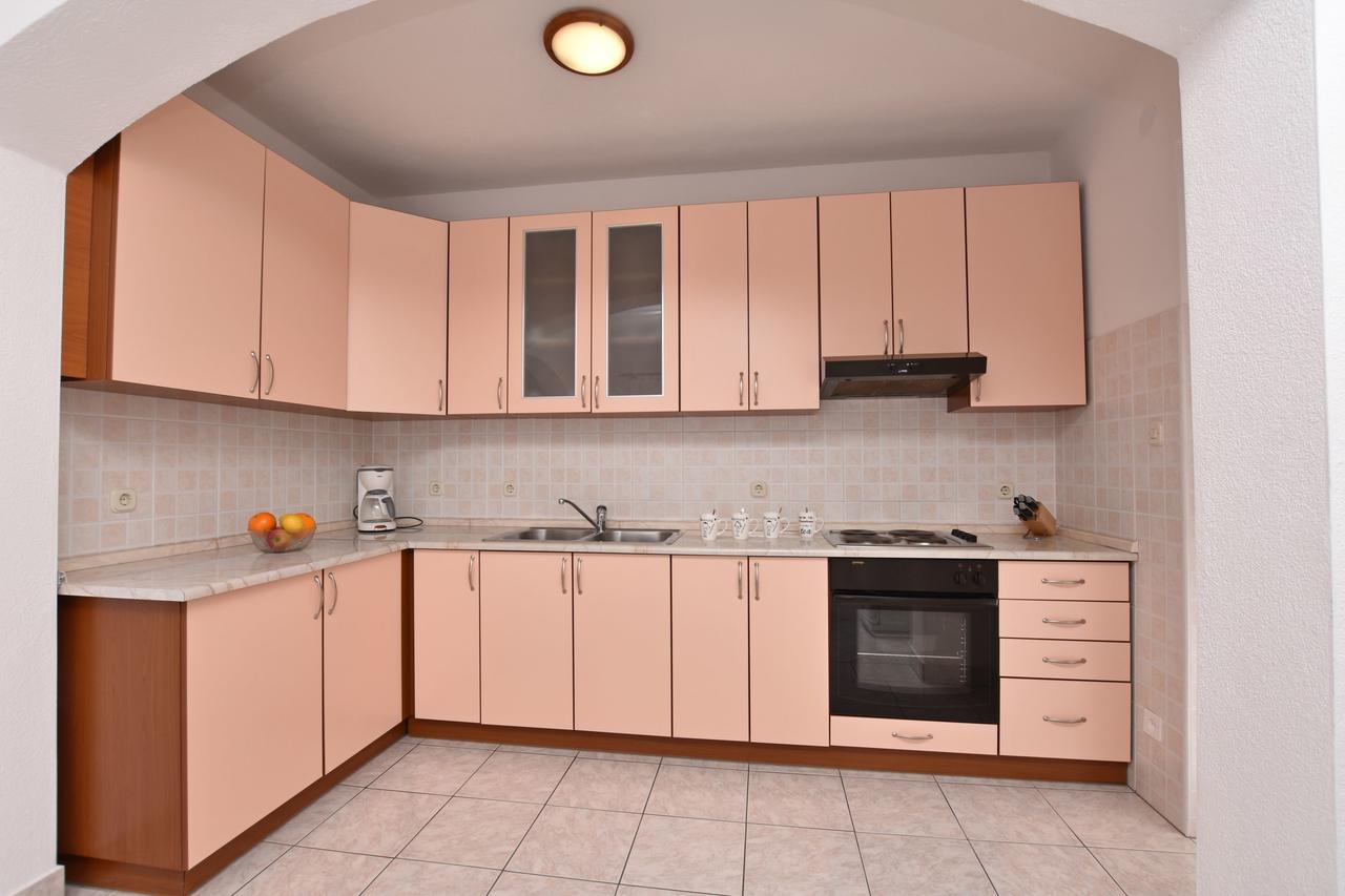 Apartment Angelina Brela Zewnętrze zdjęcie